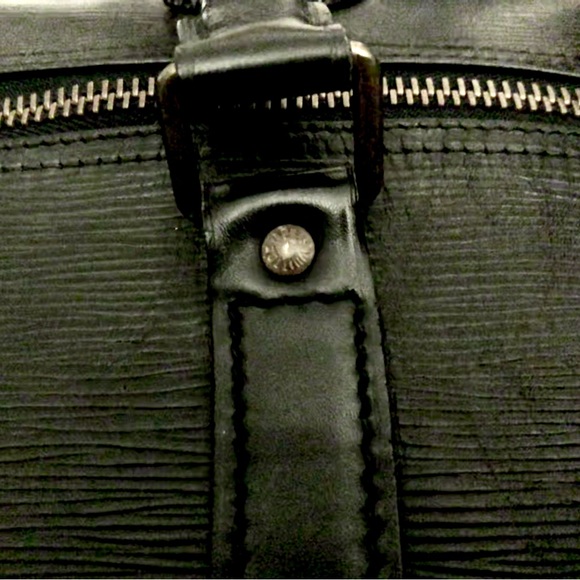 Louis Vuitton Epi Keepall 60 Black - Picture 8 of 10